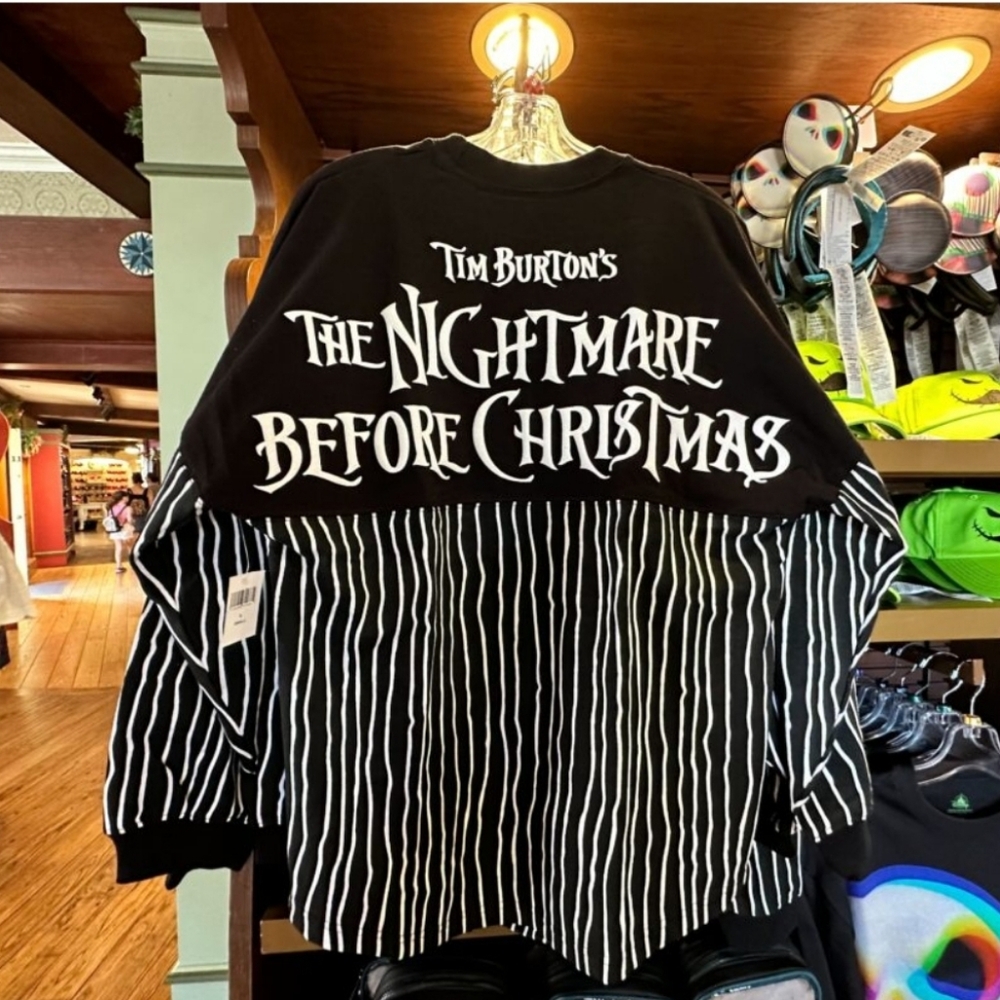 DisneyParks The Nightmare Before Christmas Spirit Jersey for Adults Sz XL NWT